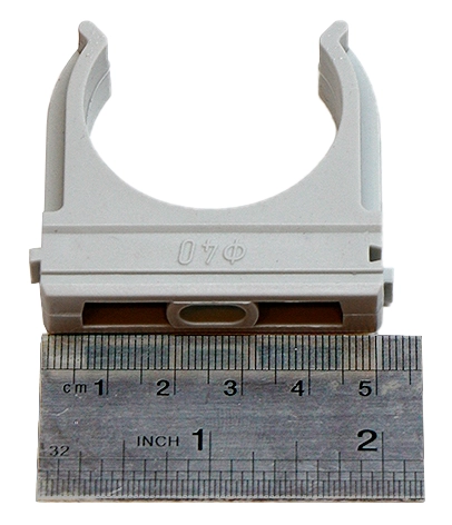 Держатель для труб, гофры (скоба-клипса) 40мм *