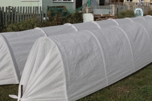  Парник "Садовод Премиум" 4,5м с колышками, дуга 2,0м, №60